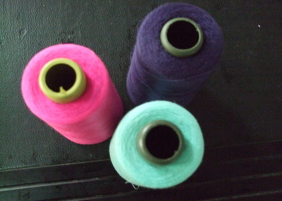 Dyeing 100% 60s Polyester Sewing Yarn For Sewing Thread
